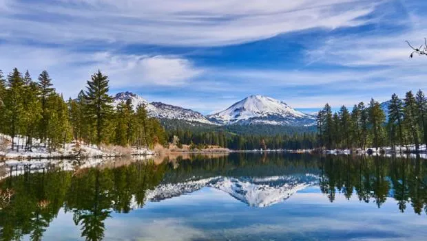 Beautiful scenic hiking destinations perfect for beginners